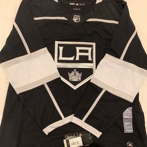 Adidas NHL LA Kings NWT$180 Black Authentic Jersey